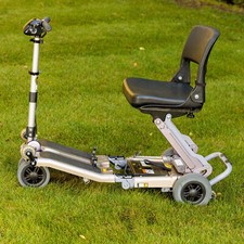 LUGGIE CHAMPAGNE COLOUR